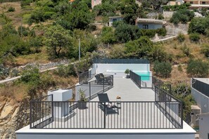 야외 수영장, 온수 수영장