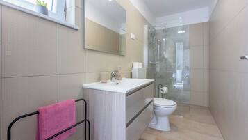 Villa | Bathroom | Shower