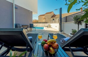 Terrace/patio - Villa Ursula (Pakostane)