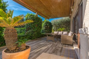 Terrace/patio - Villa Beach Location (Split)