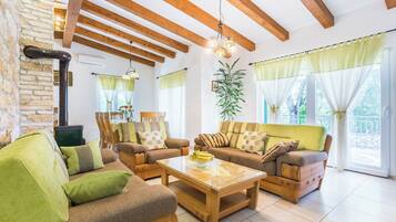 Villa | Living room