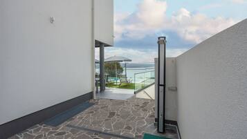 Villa | Water view