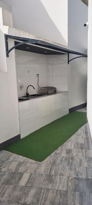 ヴィラ | 屋外ダイニングエリア