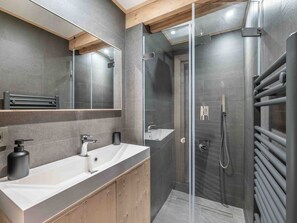 Hair dryer, towels - Duplex at the lift base in Megève - 4 bedrooms (Megève)