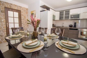 Villa | Dining - Villa Marijana (Drnis)