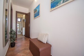 Villa | Hallway - Villa Marijana (Drnis)