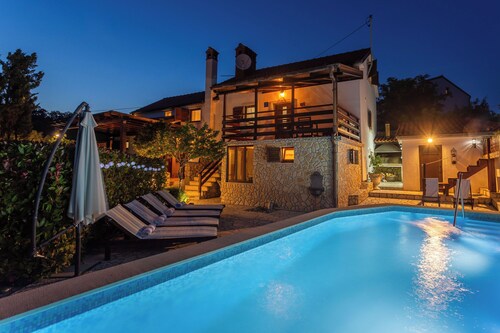 Villa Marak