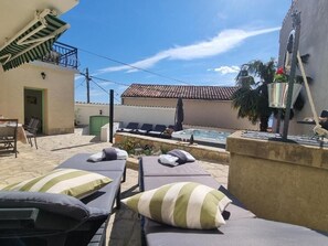 Courtyard - House Ivona (Crikvenica)
