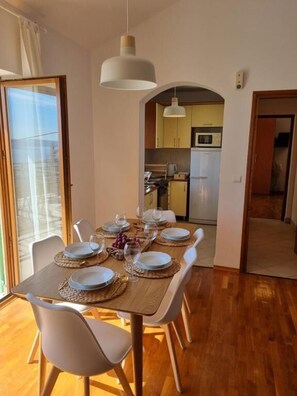 Dining - House Ivona (Crikvenica)