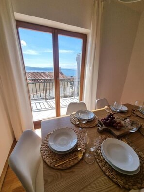 Dining - House Ivona (Crikvenica)