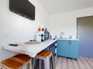 Private kitchen - Apartment in La Ciotat near port and beach (La Ciotat)