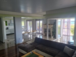 Villa | Living room | Fireplace - Villa Arres (Kastela)