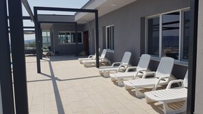 客房內保險箱、熨斗/熨衣板、免費無線上網