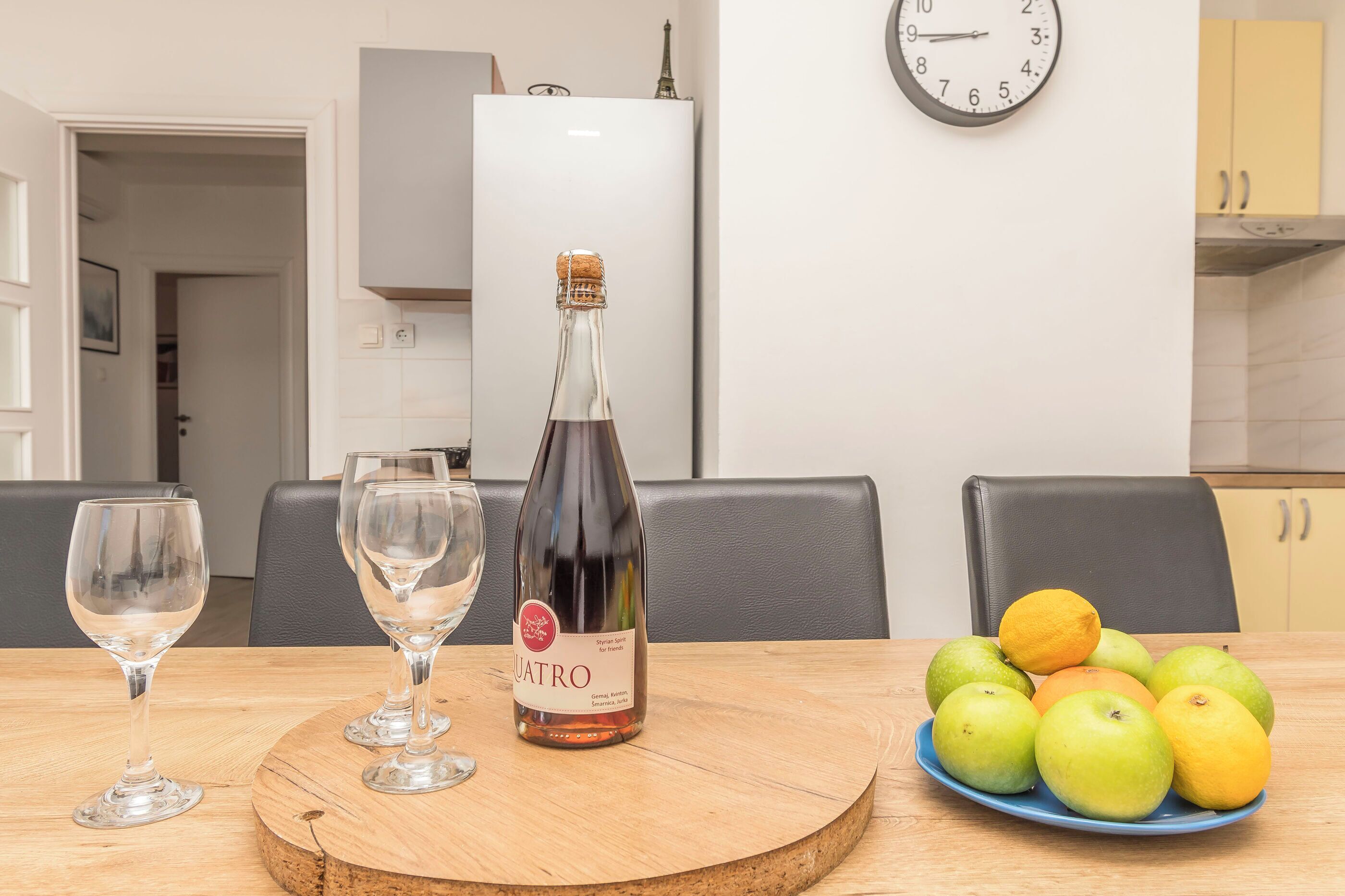Apartamento (A3) | Cocina privada | Frigorífico pequeño, microondas, placa de cocina y hervidor eléctrico