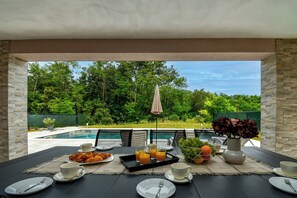 Outdoor dining - Villa Tersaz (Sveta Nedelja)