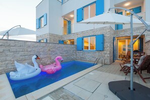 Vila | Piscina | Piscina externa, piscina aquecida