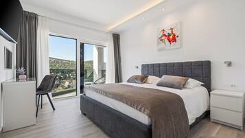 Villa | In-room safe, iron/ironing board, free WiFi