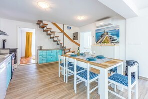 Villa | Dining - Villa Turquoise Breeze (Novi Vinodolski)