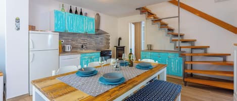 Villa | Eget kök | KylskÄp, mikrovÄgsugn, ugn och spishÀll