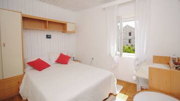 Apartment (A1) | Iron/ironing board, free WiFi