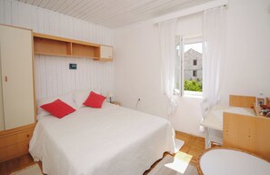 Apartment (A1) | Iron/ironing board, free WiFi - Apartment Nives (Vis)