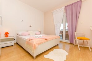 Apartment (A1) | Iron/ironing board, free WiFi - Apartment Chiara (Zadar)