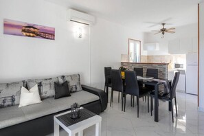 Apartment (A1) | Living room - Apartments Apartmani Marin (Sibenik)
