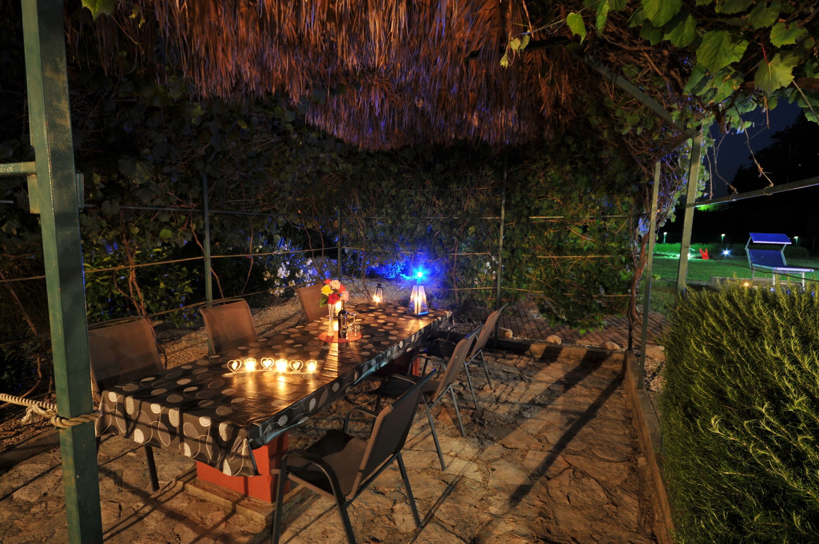 Villa | Outdoor dining