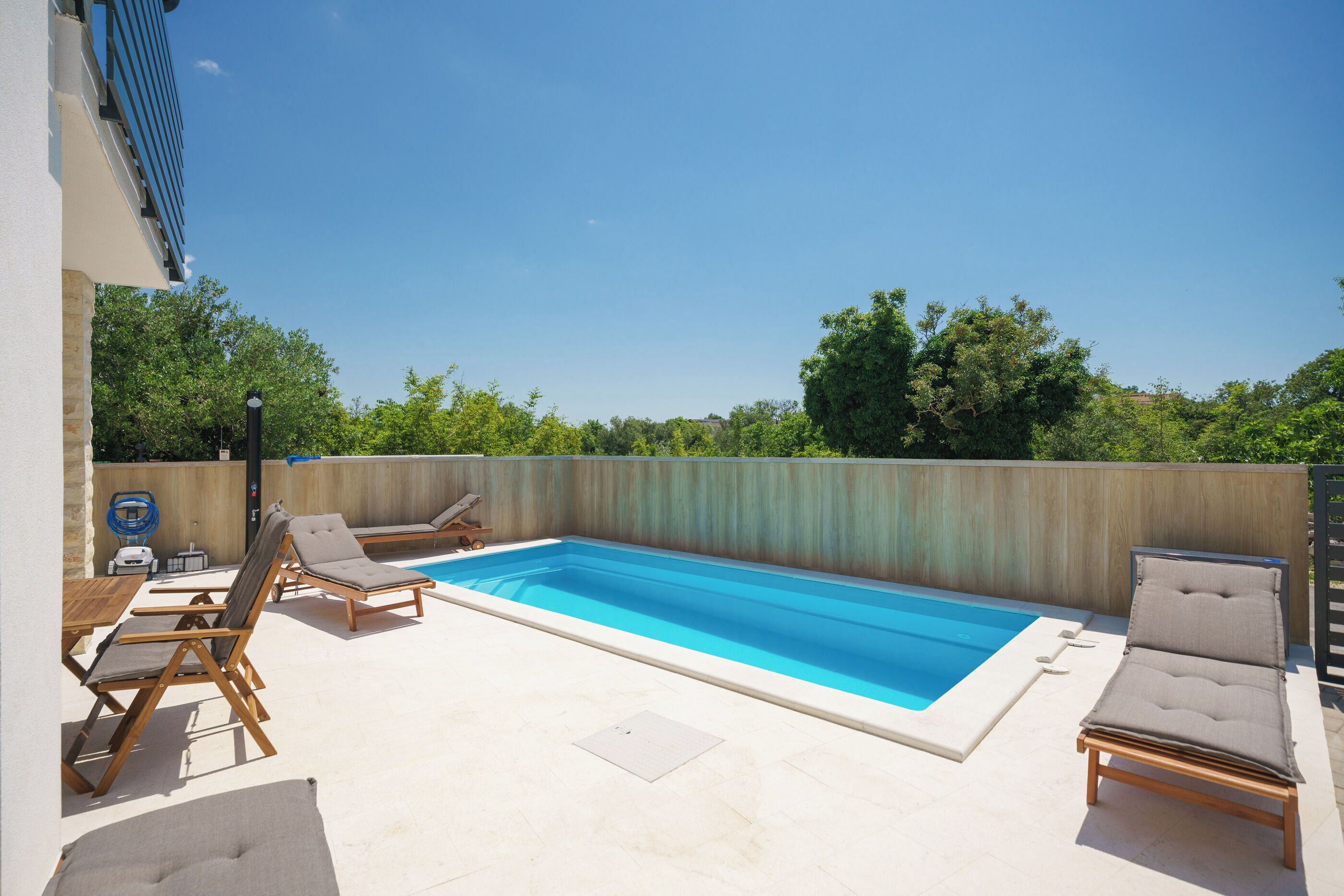 Piscina externa, piscina aquecida