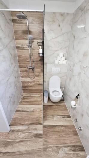 Villa | Bathroom