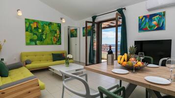 Villa | Dining