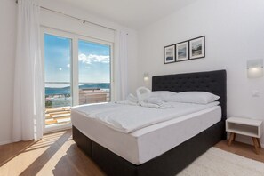 Villa | In-room safe, iron/ironing board, free WiFi - Villa Lomari (Sibenik)