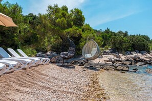 Beach - Villa Horse House (Tisno)