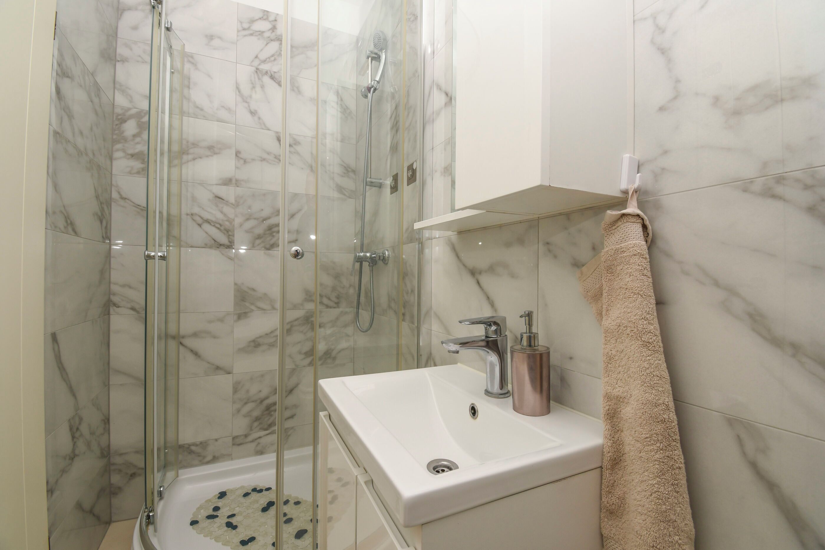 別墅 | 浴室 | 淋浴設備、毛巾、肥皂、衛生紙