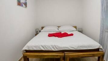 Villa | Coffres-forts dans les chambres, fer et planche Ă repasser