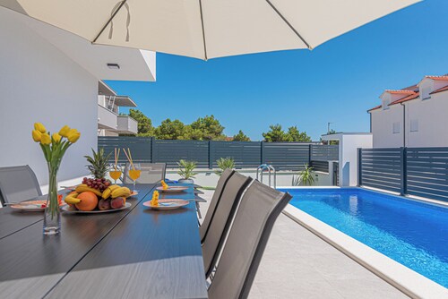 Villa Elegance Escape