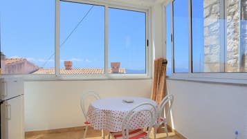 Căn hộ (A2) | Khu ăn uống