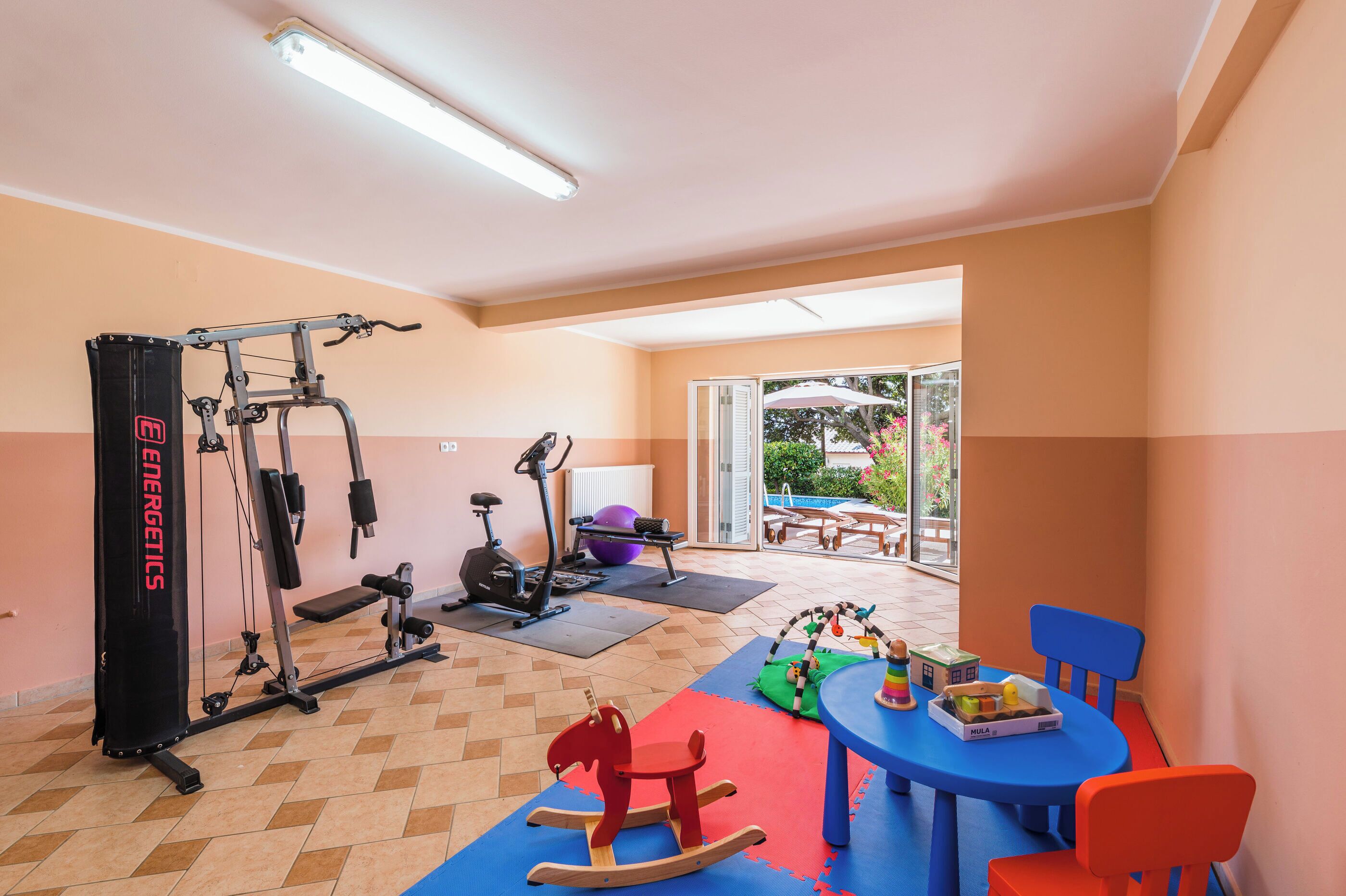 Villa | Fitness facility