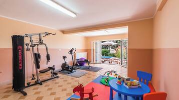 Villa | Fitness facility