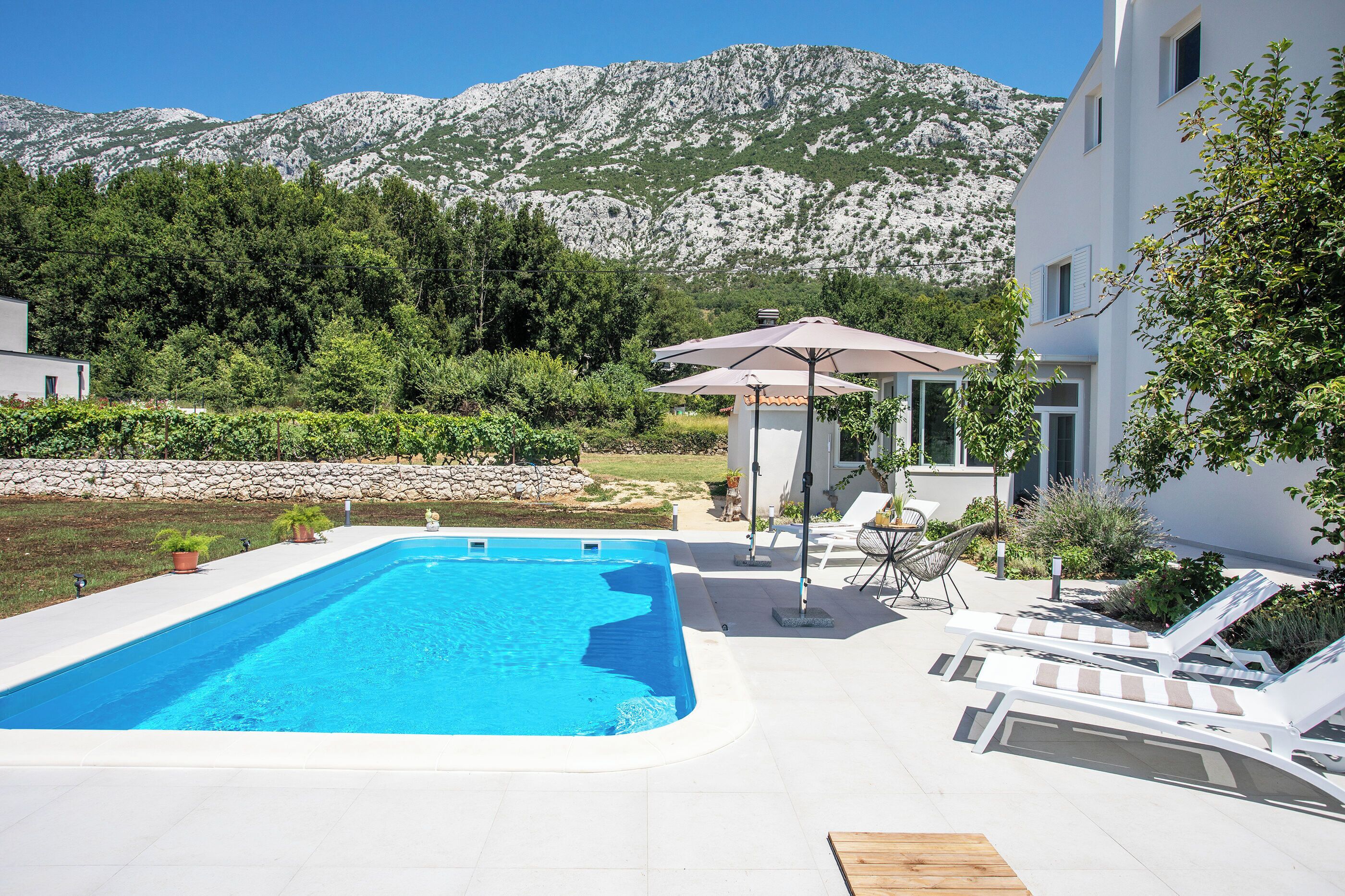 Piscine extérieure, piscine chauffée