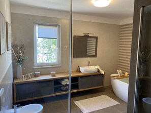 Villa | Bathroom | Shower, towels, toilet paper - Villa Arba (Rab)