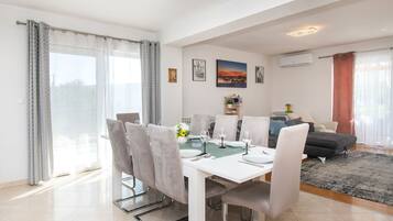 Biệt thự | Phòng khách