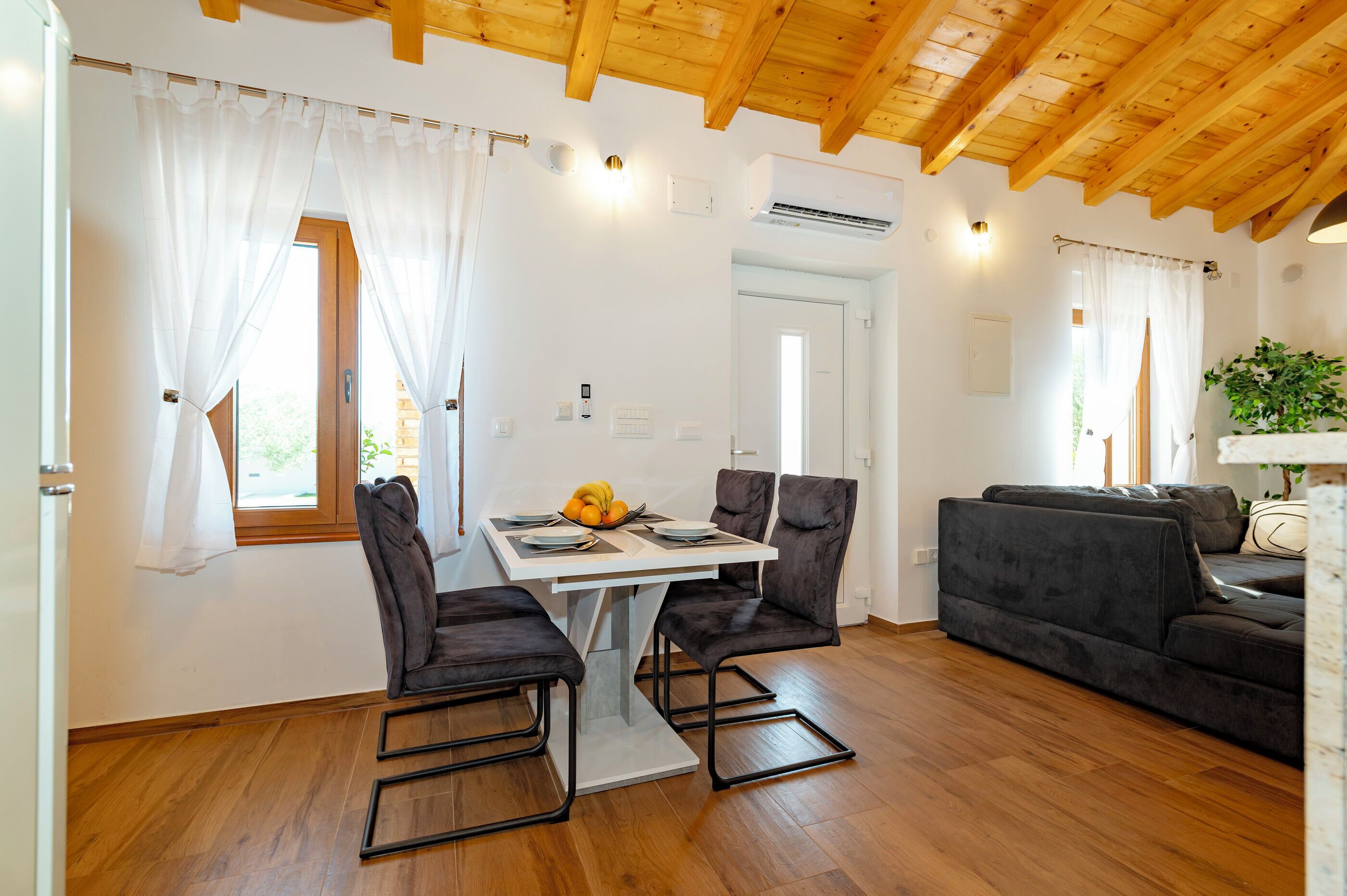 فيلا | تناول الطعام