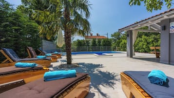 Een strijkplank/strijkijzer, gratis wifi