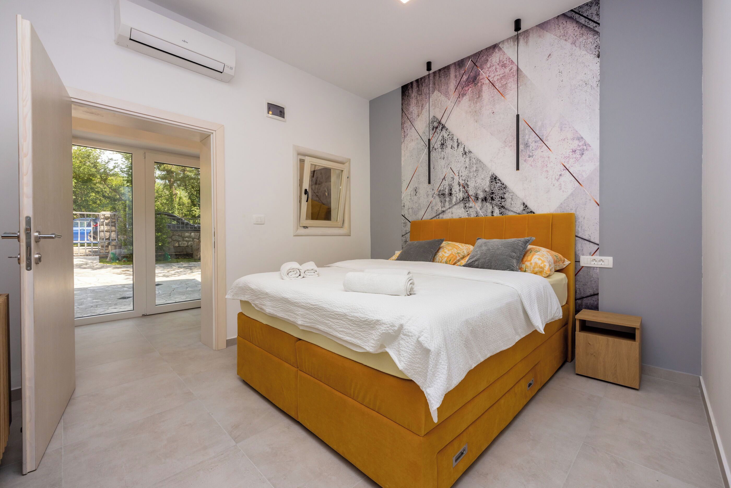 Villa | Iron/ironing board, free WiFi