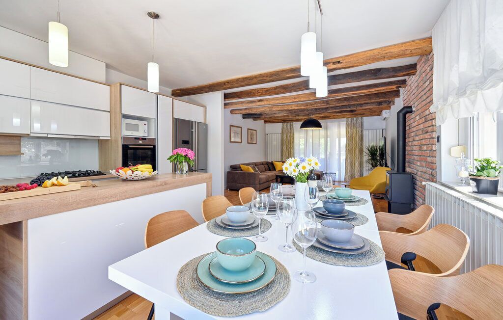 ヴィラ | レストラン