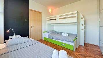 Villa | In-room safe, iron/ironing board, free WiFi