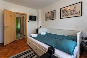 Villa | In-room safe, iron/ironing board, free WiFi
