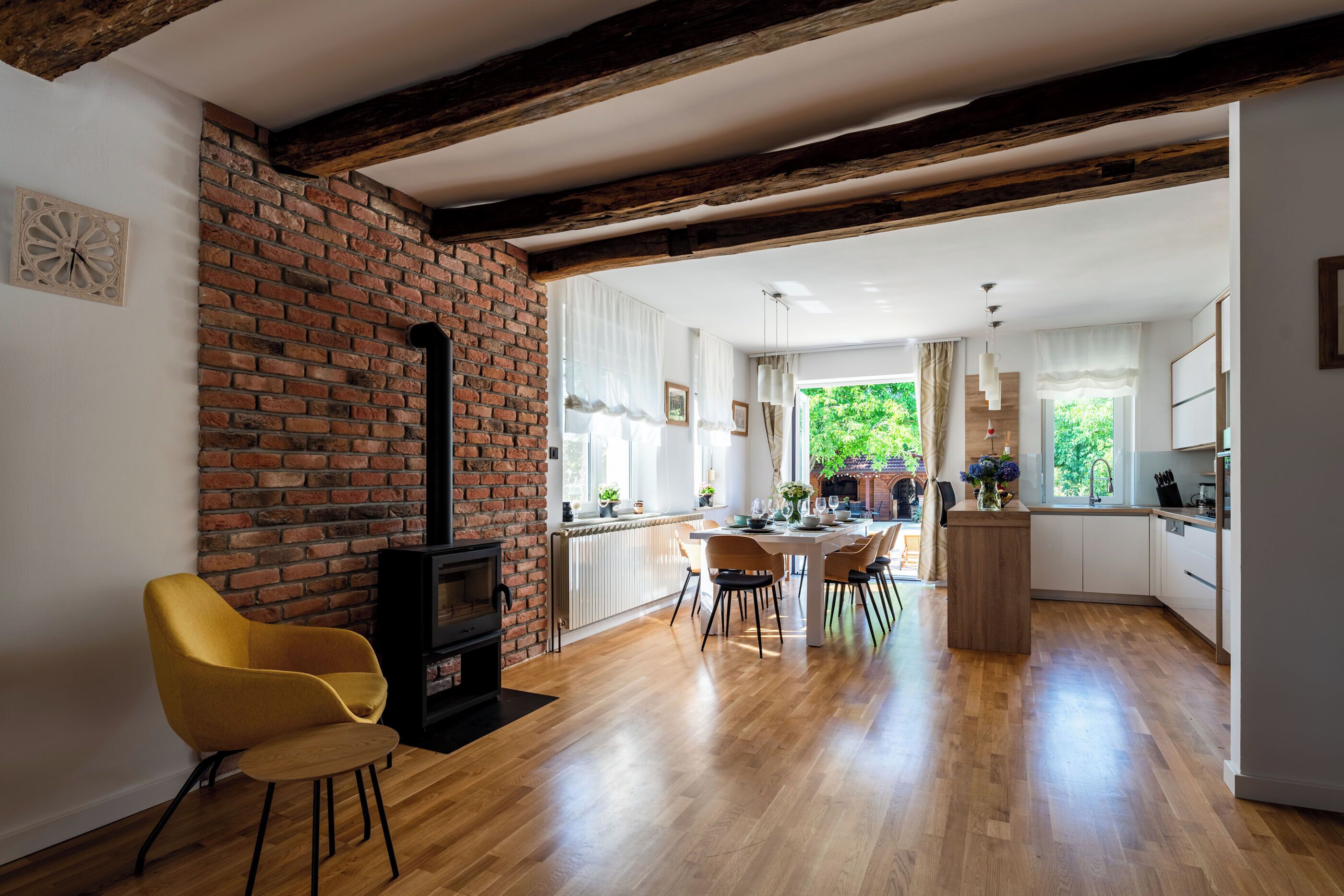 Villa | Living room | Fireplace