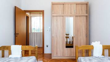 Villa | In-room safe, iron/ironing board, free WiFi